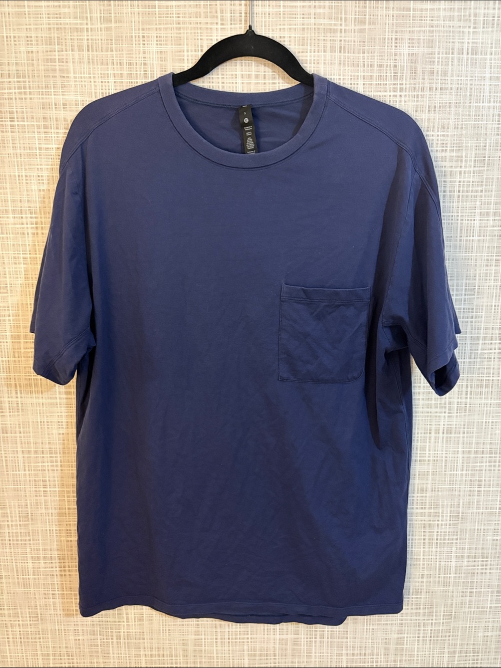 Lululemon Men's “Fundamental”Short Sleeve Pocket Tee - Blue Navy
